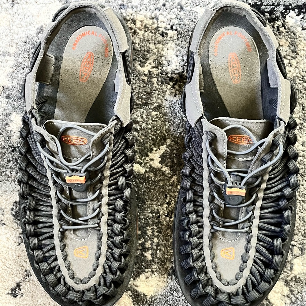 Keen Uneek Corded Sandels Mens Size 9.5